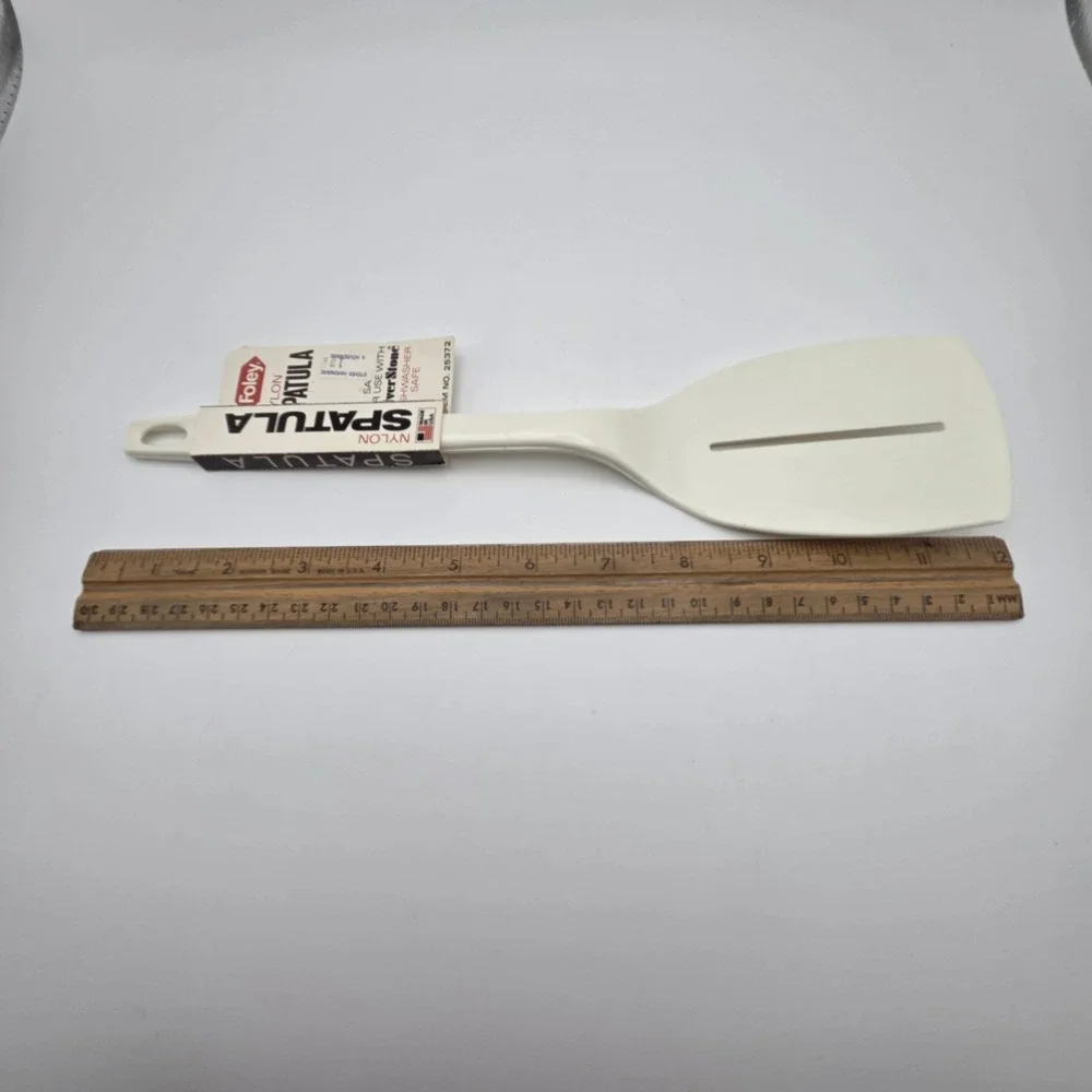 Vintage Foley Heat Resistant Nylon White Spatula NEW